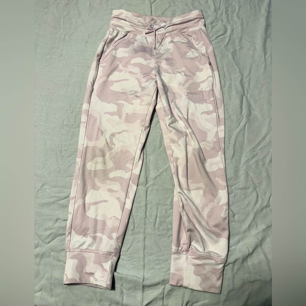 All in Motion Light Pink Camo Jogger Pants